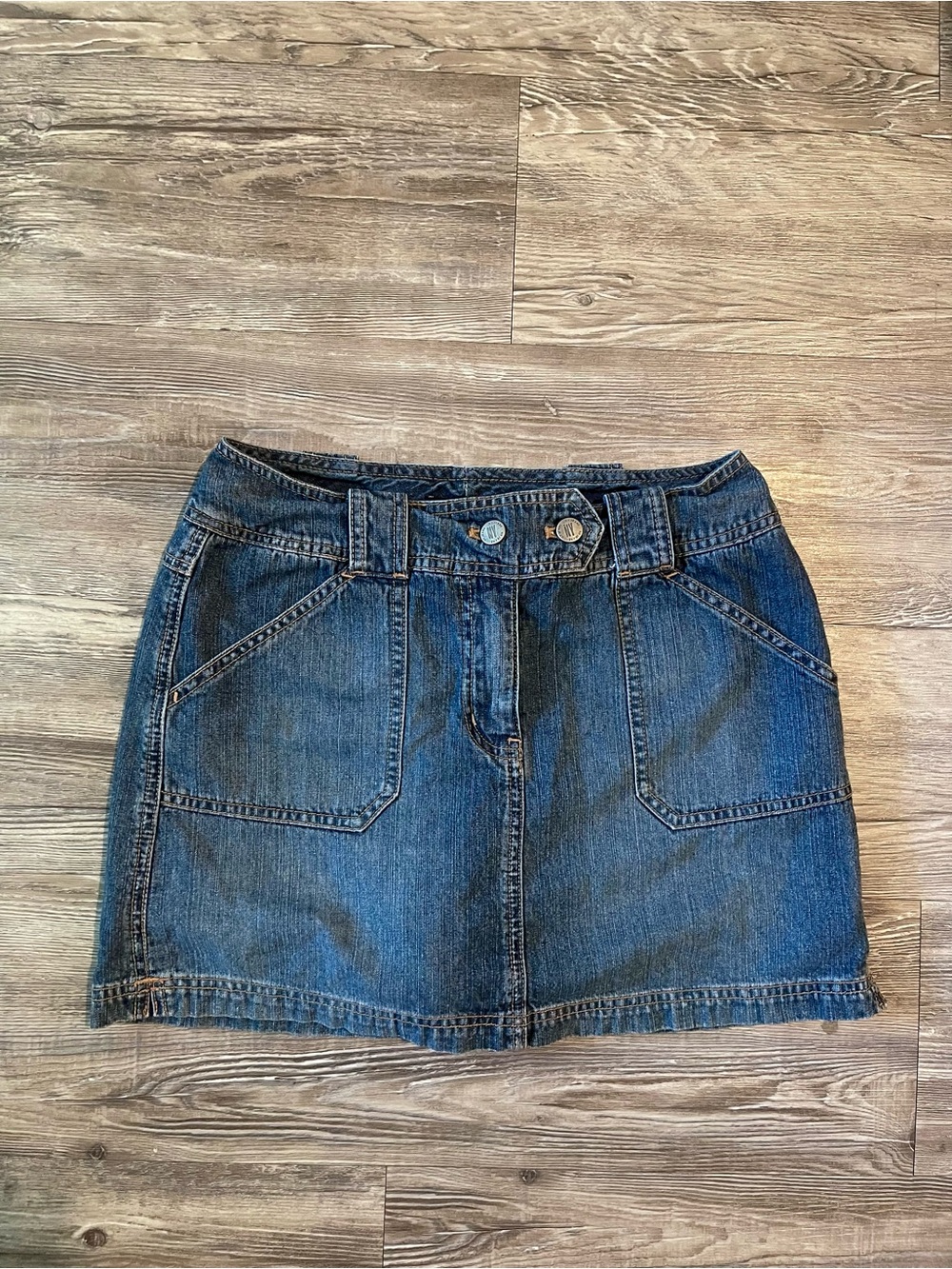 New York & Company : Y2K Denim Skort!!
